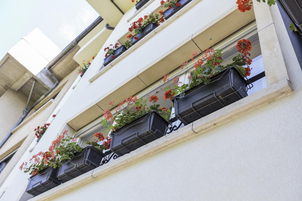 The Queen Luxury Apartments - Villa Vinicia Luxembourg Exterior photo